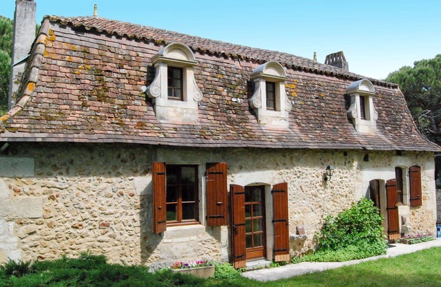 Wonderful private villa for 6 guests with private pool, WIFI, TV and pets allowed