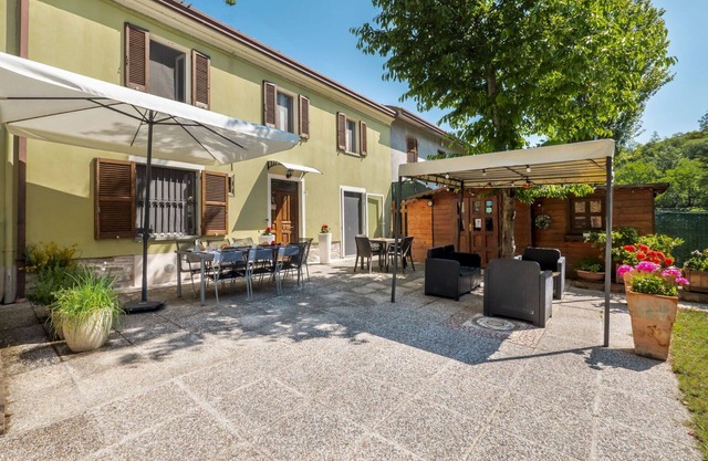 Wonderful private villa with WIFI, hot tub, private pool, TV, pets allowed and panoramic view
