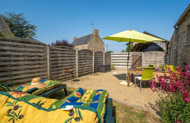 Wonderful private villa for 4 people with WIFI, TV, patio and pets allowed
