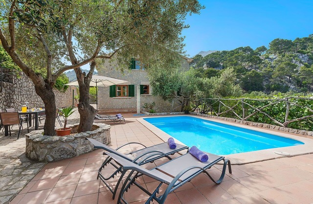 Wonderful private villa for 8 people with private pool, A/C, WIFI, TV and terrace