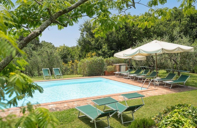 Wonderful private villa for 14 guests with private pool, WIFI, A/C, TV, patio and panoramic view