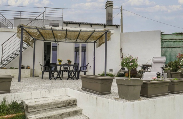 Wonderful private villa for 5 guests with WIFI, A/C, private pool, terrace, pets allowed and par...