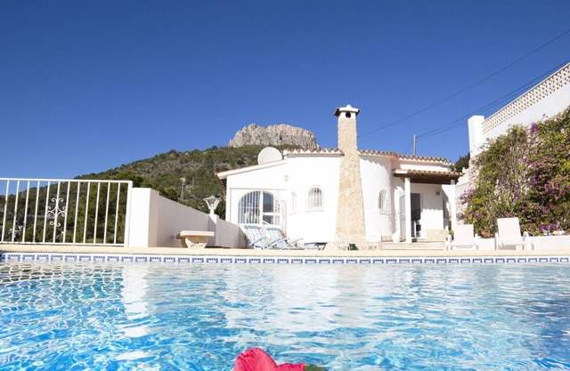 Wonderful private villa with A/C, private pool, WIFI, TV, patio, panoramic view and parking
