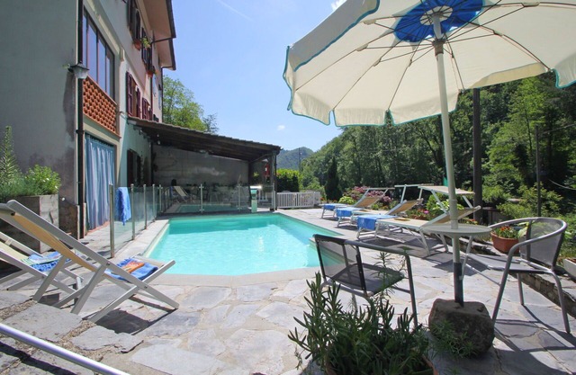 Wonderful villa for 6 guests with WIFI, private pool, TV and pets allowed