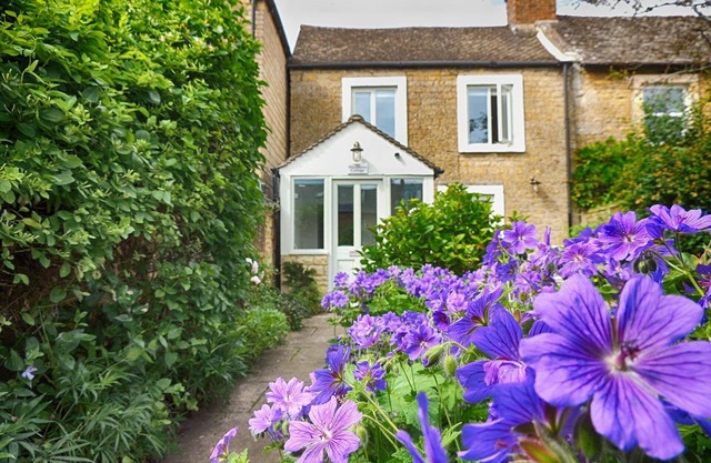 Woodbine Cotswold Cottage