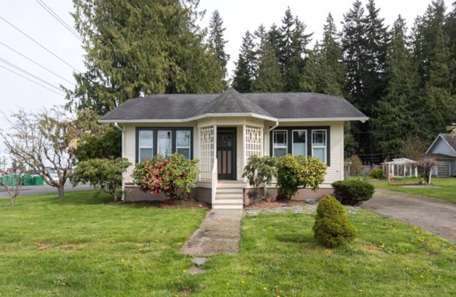 Woodside Cottage - In the heart of Port Angeles