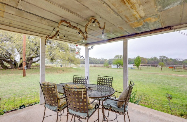 Working 96-Acre Texas Ranch Escape w/Horses, Cows