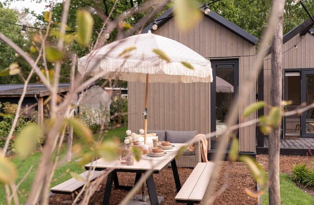 WØUD cabin in the forest