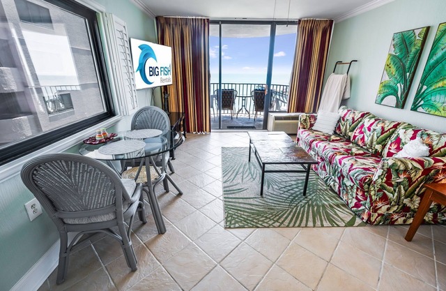 WOW Perfect Honeymoon | Great Views | Palms Resort