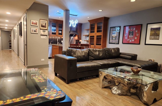 Wrigley 2 bedroom 2 bath with free parking & yard!