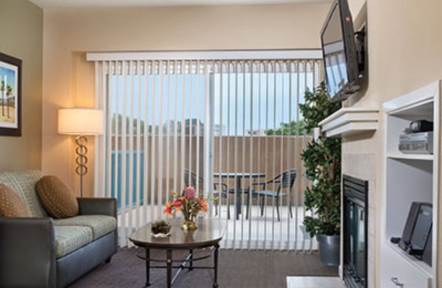 Wyndham Grand Desert, 2 Bedroom Condo, Free parking and WiFi