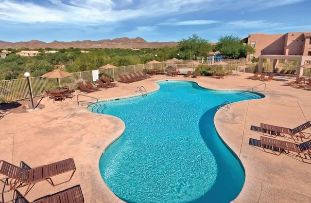 Wyndham Rancho Vistoso | Queen Studio w/Balcony