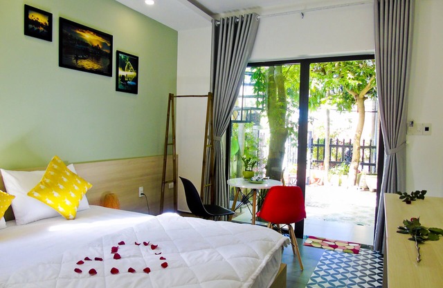 Xanh La homestay Hoi An nearby old town