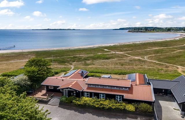 "Xaverius" - 30m from the sea by Interhome