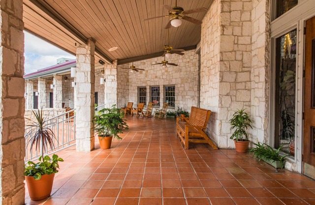 Y O Ranch Hotel
