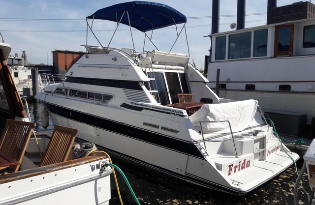 Yacht rental Downtown Providence