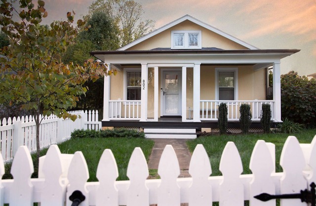 Yellow House| 2 BR Cottage Dtwn Cville/Belmont