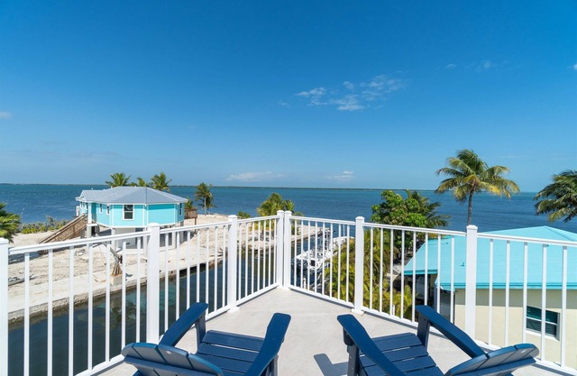 Yeya's Hideaway | Gorgeous 4 bedroom w/open water views & boating