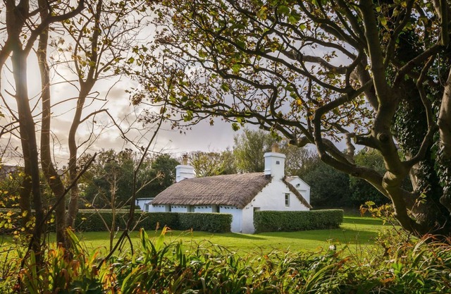 Yn-Thie-Thooit - a holiday cottage that sleeps 2 guests in 1 bedroom