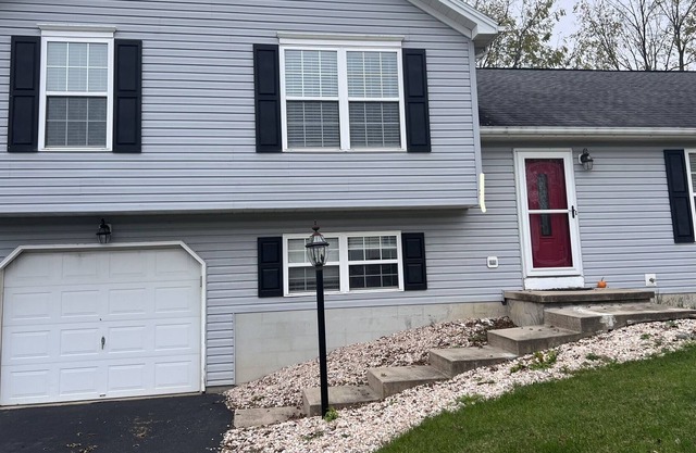 Your Cozy Home in Happy Valley 13 mins from Penn State Beaver Stadium