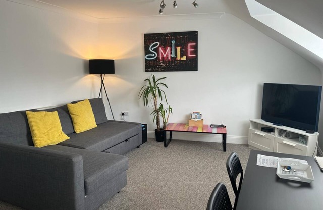 Your home from home 2 bedroom apartment in the heart of Swanage, pets welcome