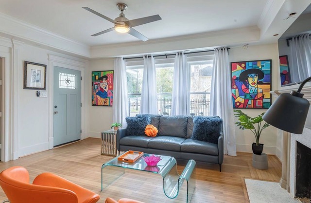 Your Montrose Gem! Sleeps 47/17BR/7BA/12PA ★