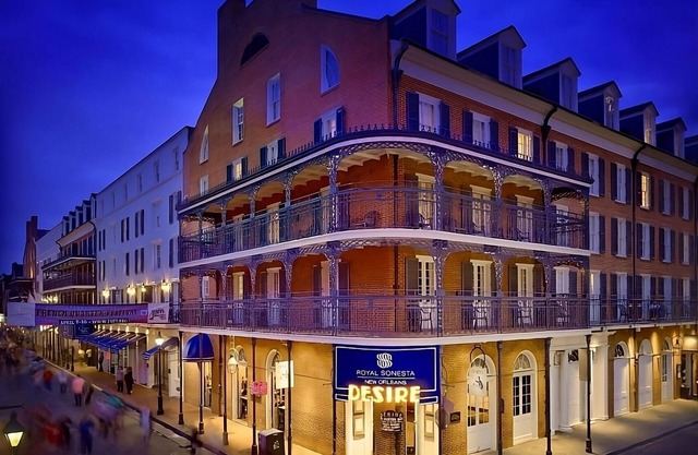 Your Ultimate Leisure Stay Near Jackson Square! Pets are Allowed, w/Pool