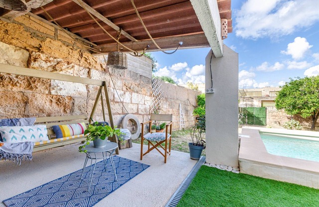 YourHouse Cas Forner