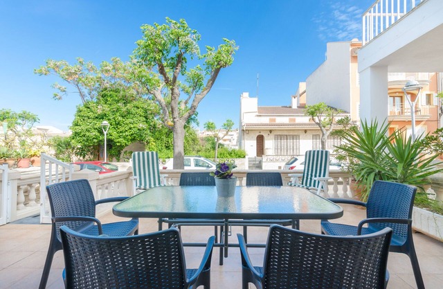 YourHouse Casa Rafael, spacious vacation house with big terrace