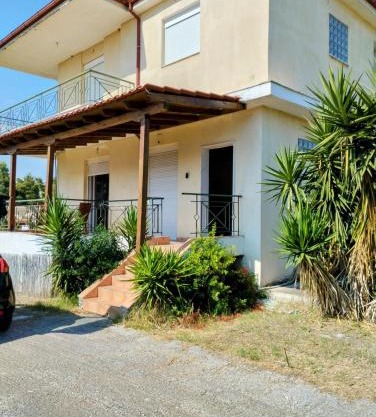 Yucca house