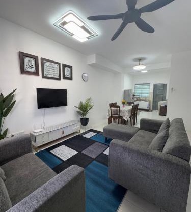 Zalins CozyHome 3BR - Double Storey Terrace