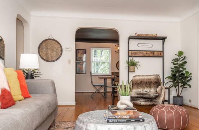 Zan Court Unit 1 · Mt Lookout Hideaway