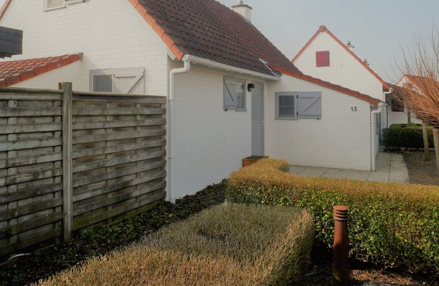 Zeepolder I 15 - Cozy fisherman's cottage with 3 bedrooms and large garden
