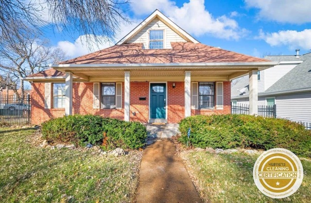Zen Cottage w/Private Parking/ABODEbucks