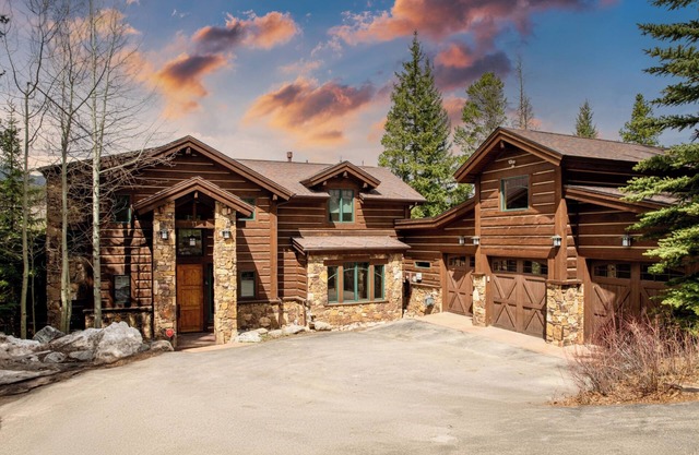 Zendo by AvantStay | Serene Mountain Abode w/Hot Tub & Views