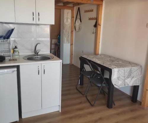 Zenith Center Apartment