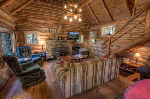 Zephyr Cabin home