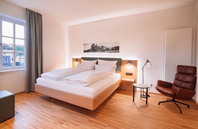 Zimmer 1, Doppelzimmer mit Dusche und WC