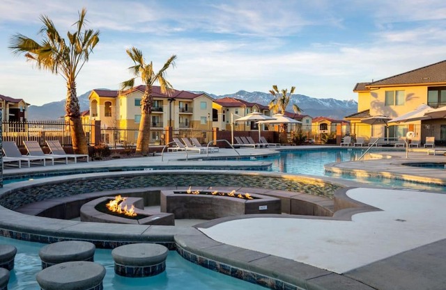 Zion Village Oasis by the Pool with Lazy River