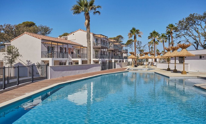 Giens Condo | À seulement 650m de la plage | T2 PMR climatisé