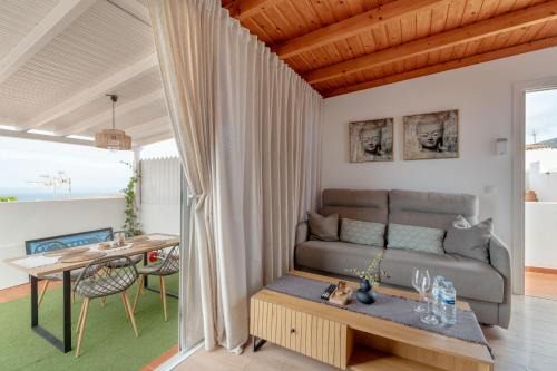 Costa Adeje Apartment | Ático Con Barbacoa y Terraza Exclusiva.