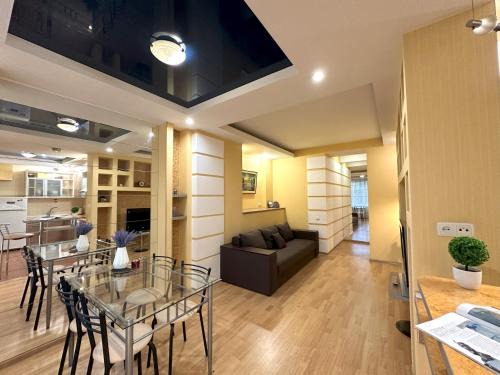 Petrovskoye Apartment | Апартаменты на Алчевских 5