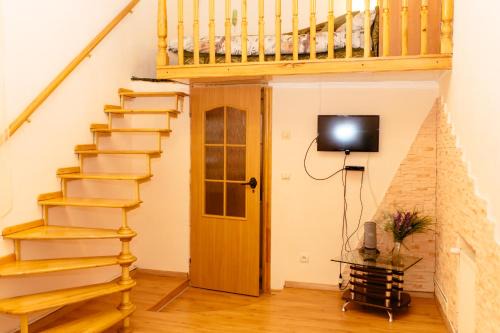 Yavory Apartment | Біля цирку (Near the circus)