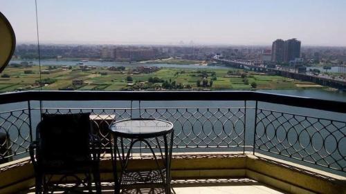 Al Manial Apartment | شقة للايجار المفروش في موقع مميز جدا في المنيل علي اطلالة تحفة علي نهر النيل