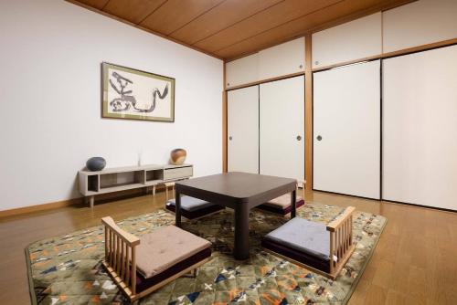 Nagawa Apartment | 圓福ビル