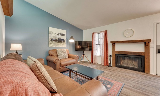 Kimberling City Cabin | 0.5 Mi to Table Rock Lake: Ozark Mountains Cabin