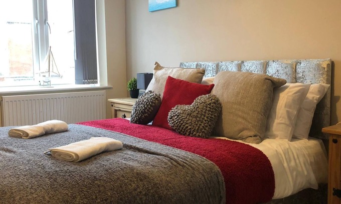 Lytham St. Anne's Apartment | 04 St Andrews - sleeps 6