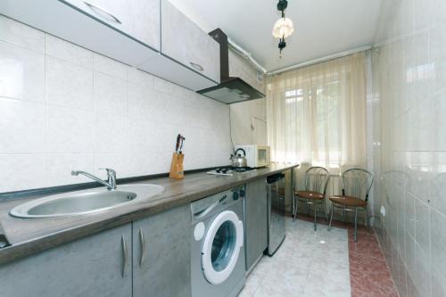 Pechers'kyi District Apartment | 1к.квартира В центре Печерска.Лабораторный пер.26