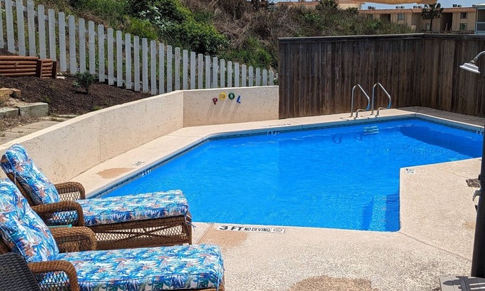 Port Aransas Cottage | 1/1 Cottage in the Dunes! PRIVATE POOL! Dog Friendly! Walk to Beach!