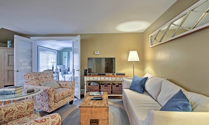 Kennebunk House | 1/2 Mi to Beach: Lovely Guesthouse in Kennebunk!